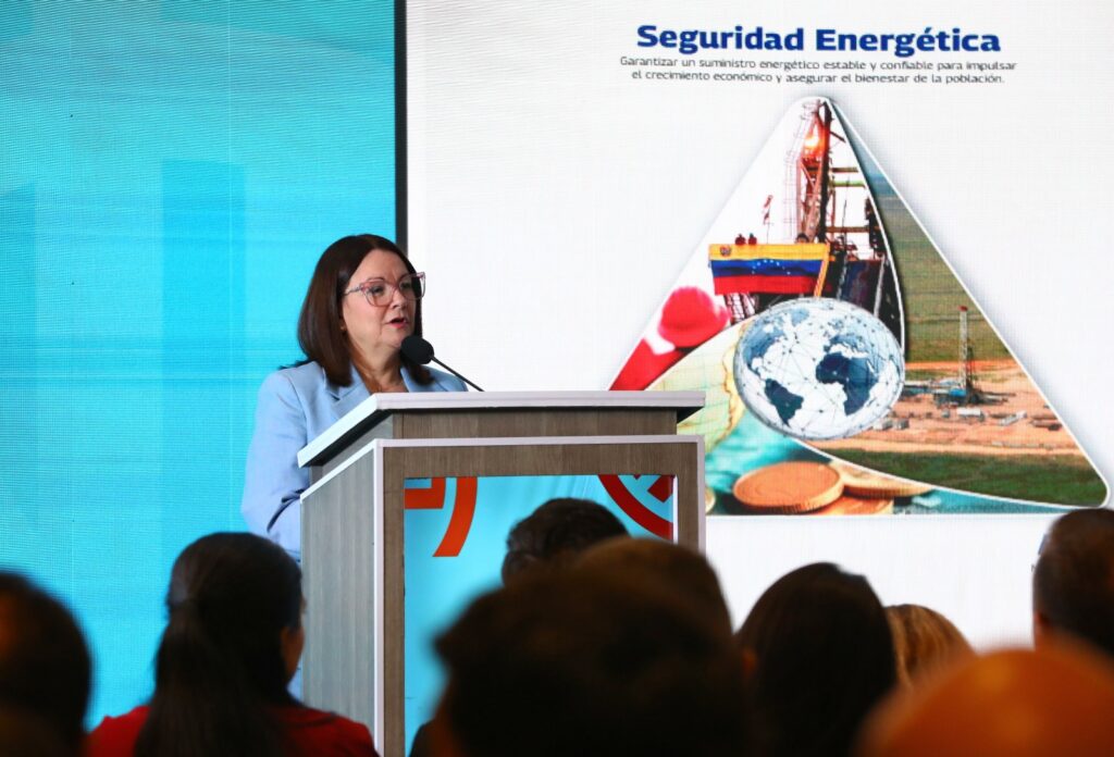 Ministra Paula Henao presenta líneas estratégicas del sector hidrocarburos en la Expo Fedeindustria 2026