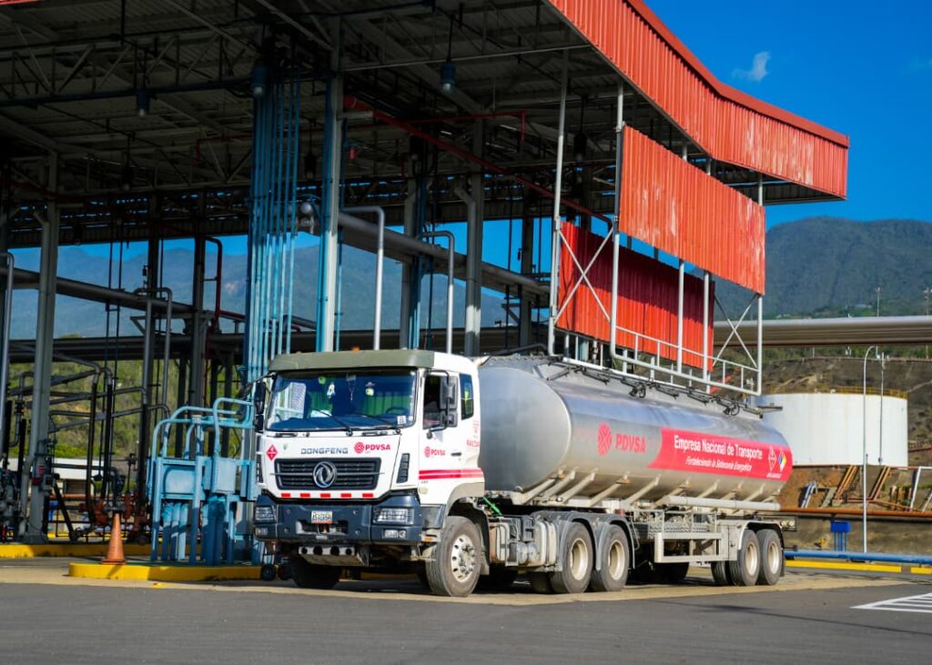 Garantizado suministro de combustible en La Guaira tras contingencia.