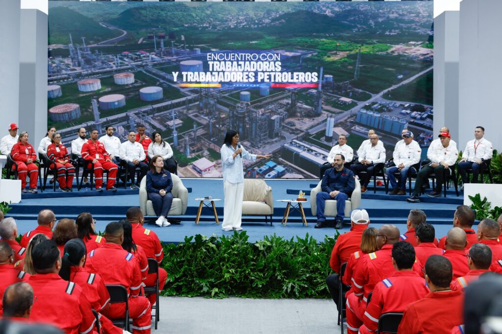 Presidenta Delcy Rodríguez sostiene encuentro con trabajadores de la industria petrolera
