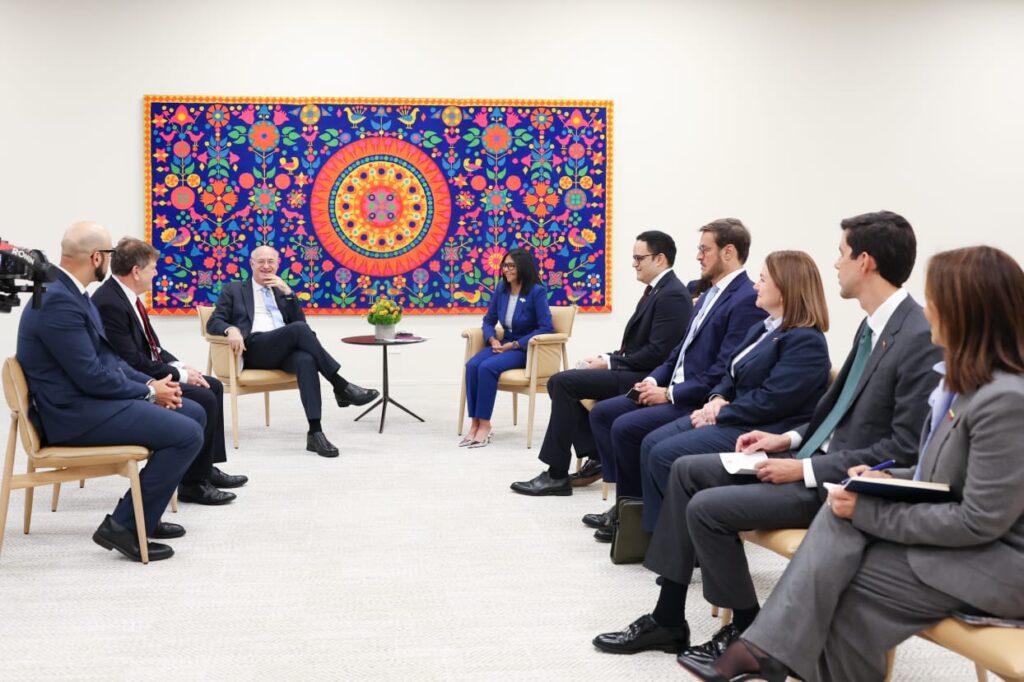 Presidenta Delcy Rodríguez se reúne en New York con representantes del Banco Interamericano de Desarrollo